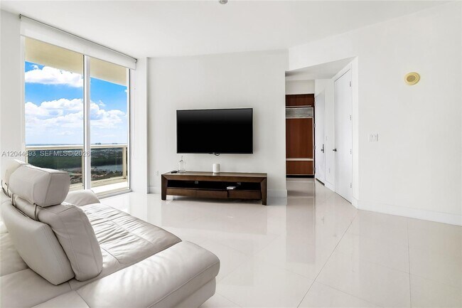 Foto del edificio - 16001 Collins Ave