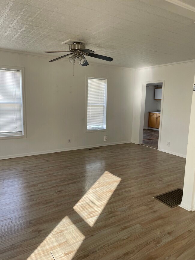 Foto del edificio - 232 1st Ave SE