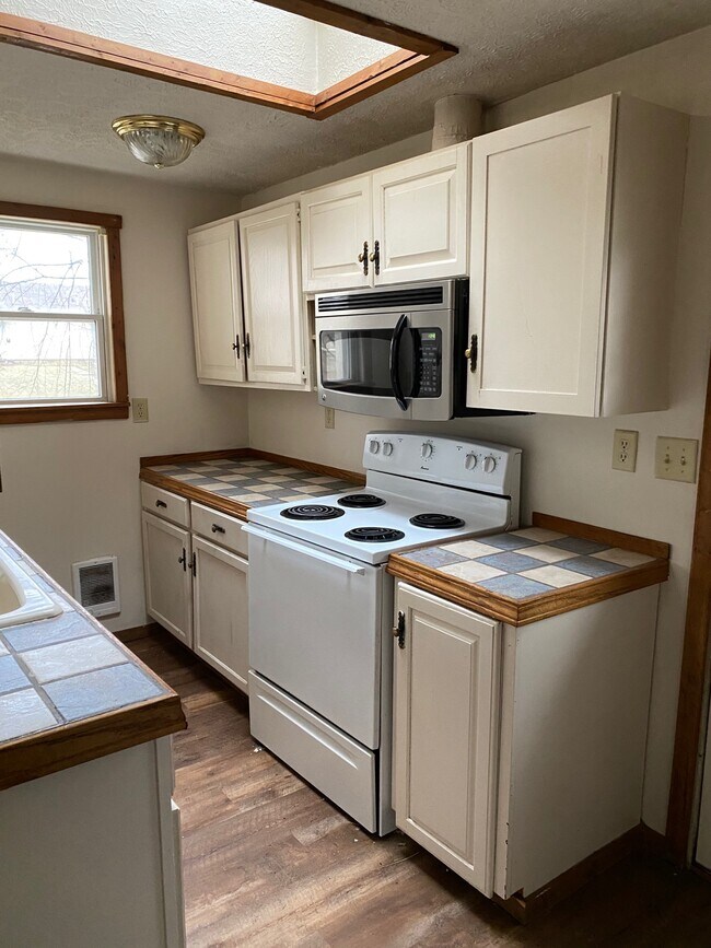 Foto del edificio - 1021 S 4th St