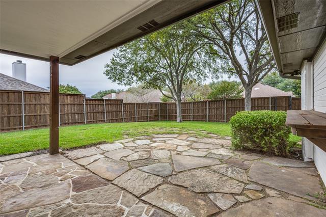 Foto del edificio - 7800 Glenoaks Dr