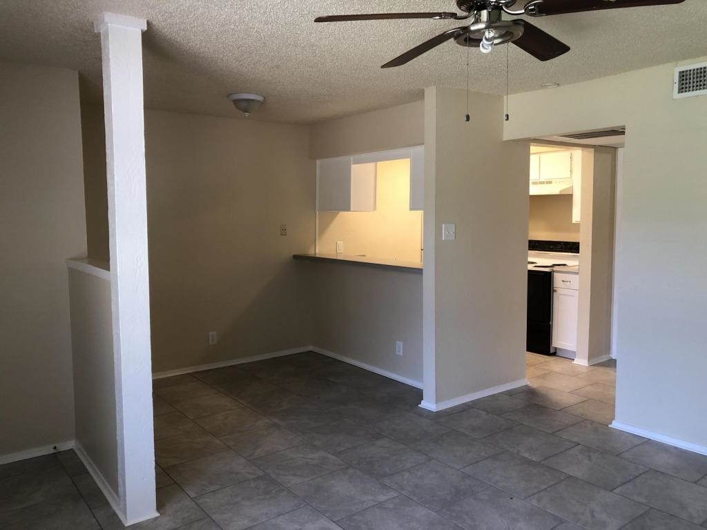 2124 Sanger Apartment for Rent in Waco, TX