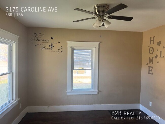 Foto del edificio - 3175 Caroline Ave