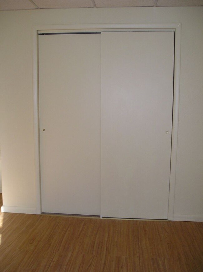 Building Photo - 743 W Otterman St