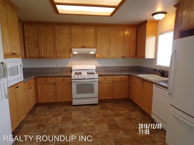 Building Photo - 12775 N Lower Sacramento Rd