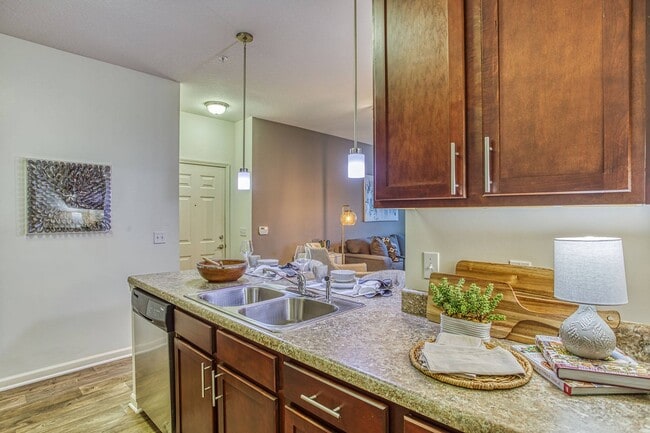 Building Photo - The Links at Pebble Creek Apartments