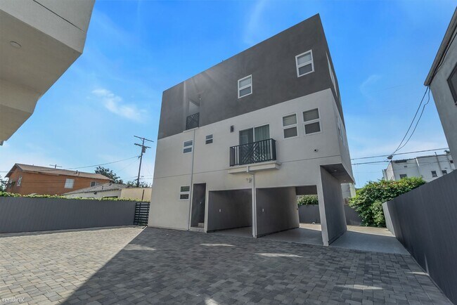 Foto del edificio - 3 br, 3.5 bath House - 4630 Saint Elmo Dri...
