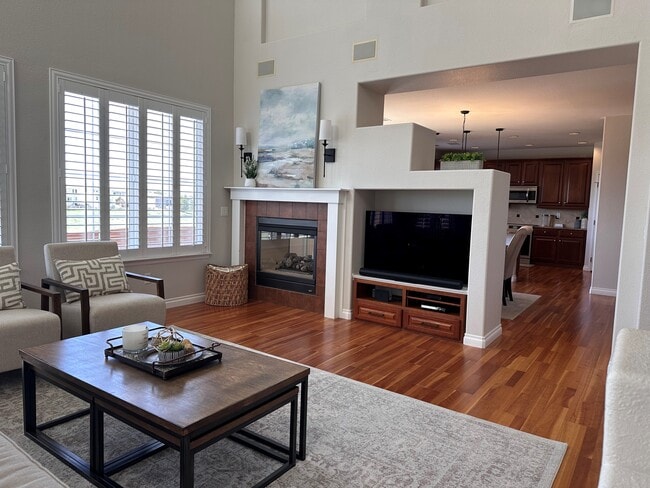 Photo - 10607 Ashfield St House