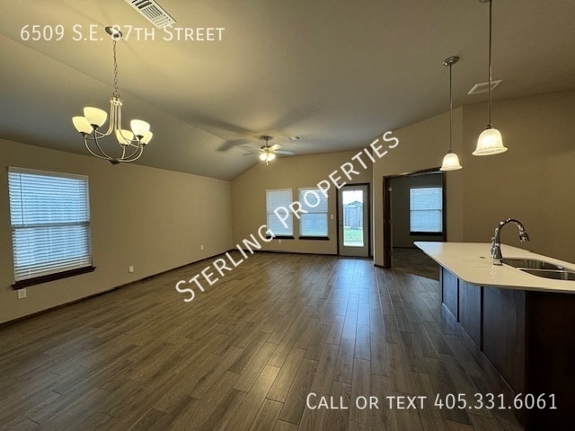 Building Photo - 6509 SE 87th St