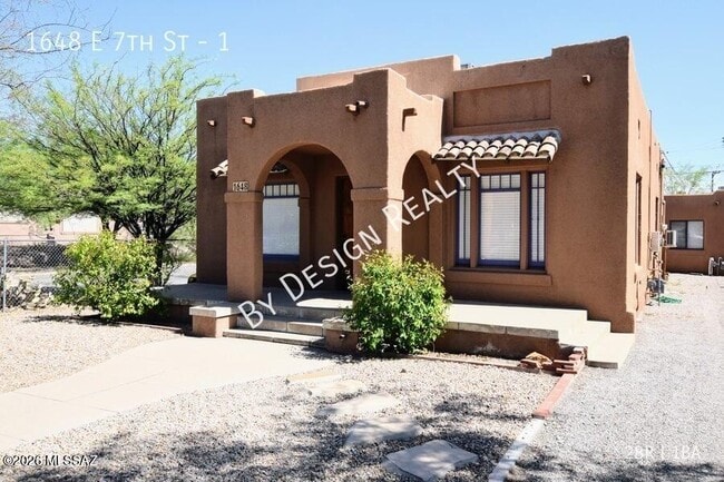 Building Photo - 1648 E 7th St