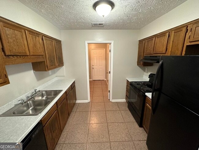 Foto del edificio - 115 Pine Terrace