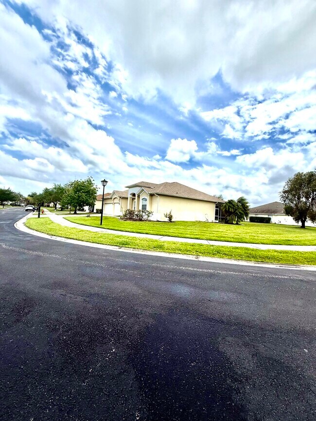 Foto del edificio - 408 North Key Lime Square SW