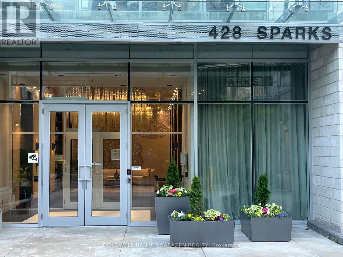 Primary Photo - 428-1428 Sparks St.
