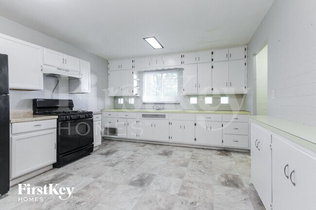 Foto del edificio - 5412 E Edgewood Ave