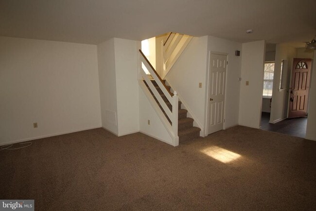 Foto del edificio - 2437 Norrington Dr