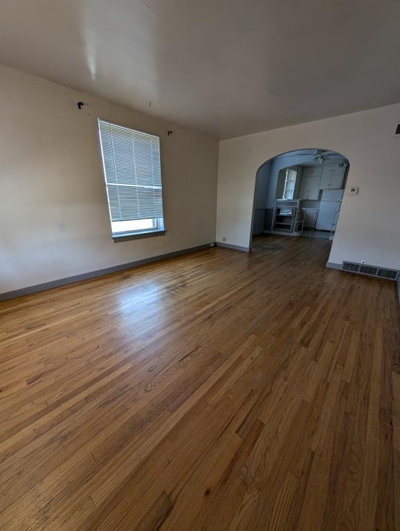 Foto del edificio - 301 S 3rd Ave