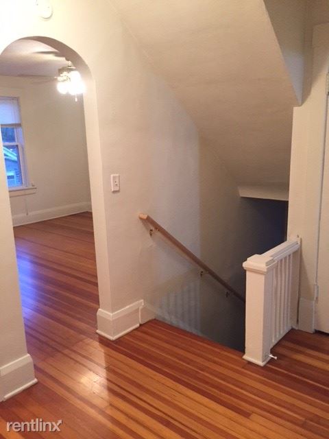 Building Photo - 410 N McLean St