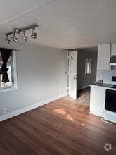 Building Photo - 1317 E Elgin St