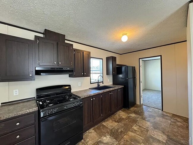 Building Photo - 47 Bluebird Hill Dr