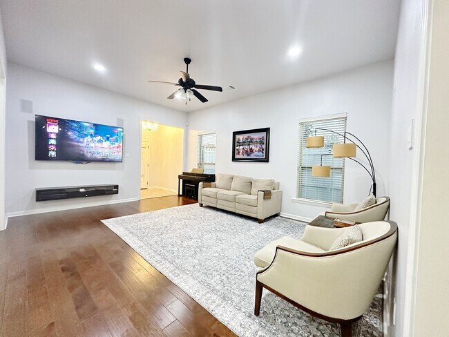 Foto del edificio - 4847 Juniper Park Dr