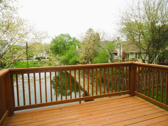 Foto del edificio - 642 Diamond Pointe Dr