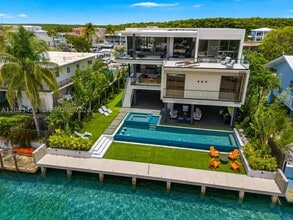 Building Photo - 16 S Exuma Rd