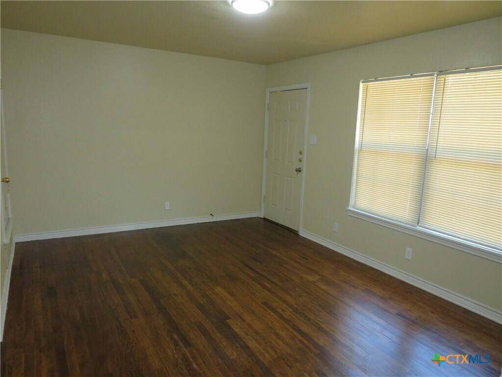 Foto principal - 504 McArthur Dr