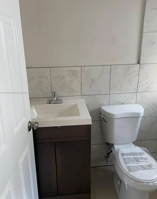 Foto del edificio - 8321 NE Miami Ct