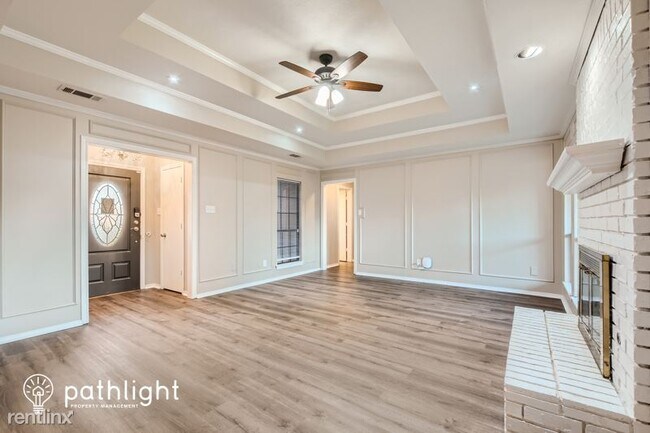 Foto del edificio - 4 br, 3 bath House - 4415 Silverthorn Driv...