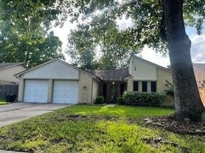 Building Photo - 18927 Droitwich Dr