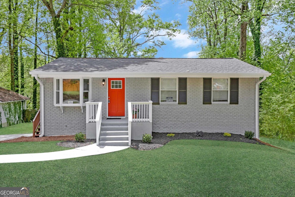 Primary Photo - 2457 Elkhorn Dr