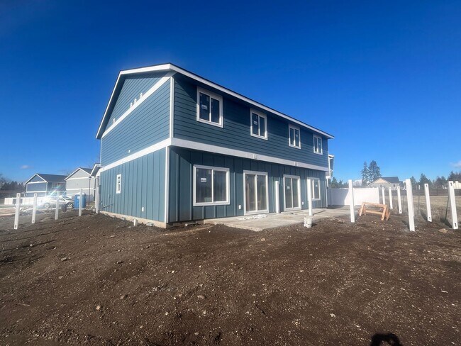 Building Photo - Brand New 3 bed 2.5 townhome