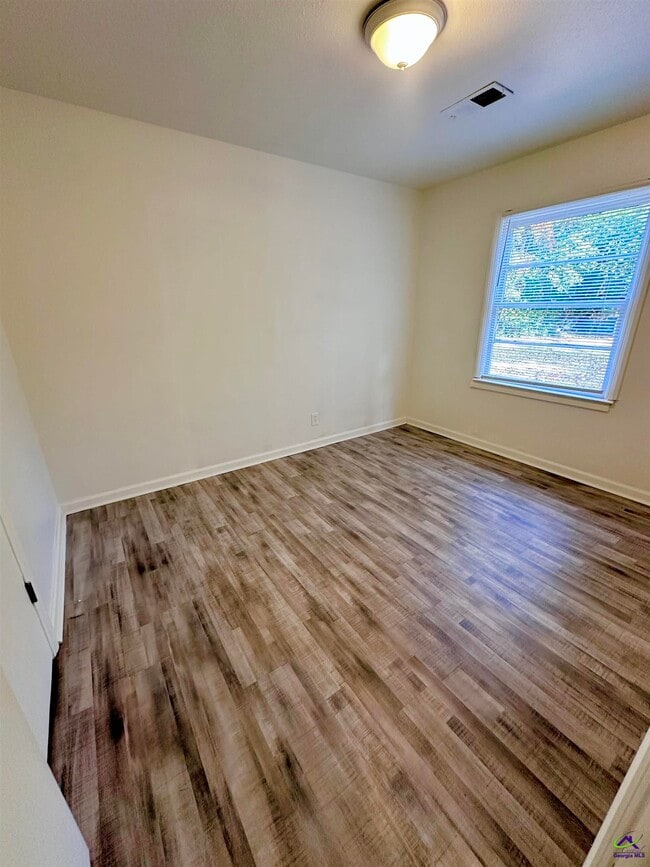 Building Photo - 108 Smith Pl