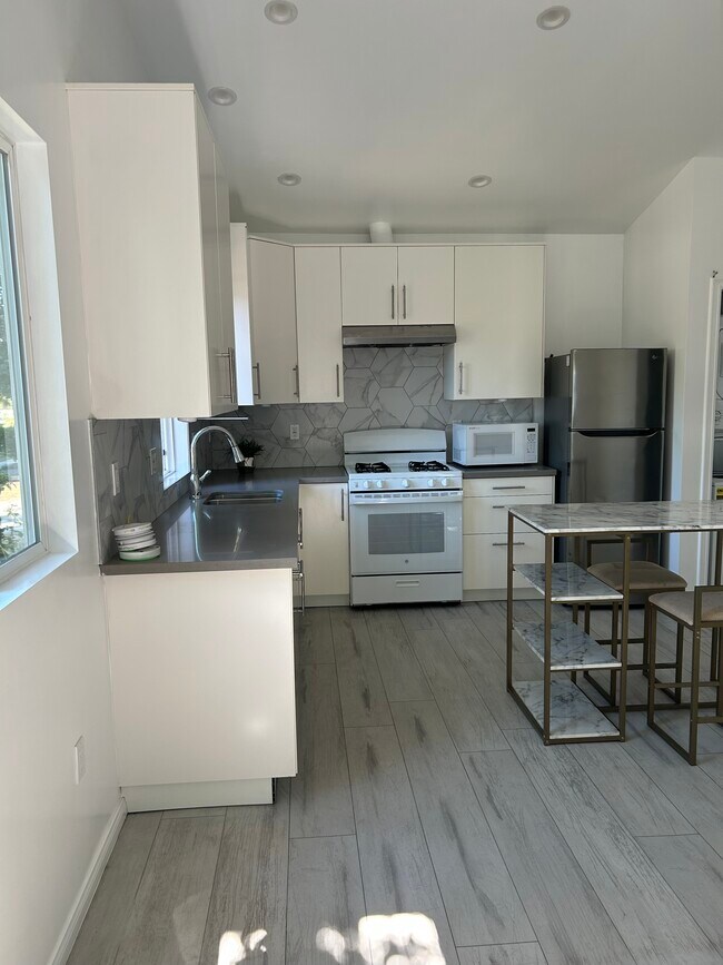 Building Photo - 23830 Welby Way
