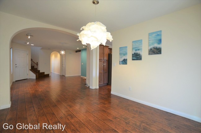 Building Photo - 5 br, 4 bath House - 9119 W Torino Ave