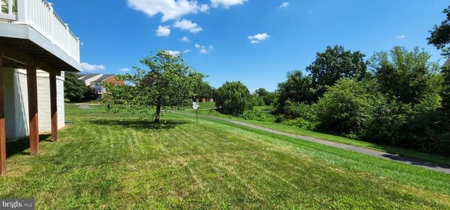 Foto del edificio - 16056 Sheringham Way