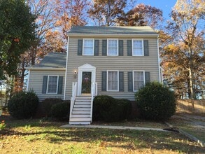 Building Photo - 5633 Lake Sharon Dr