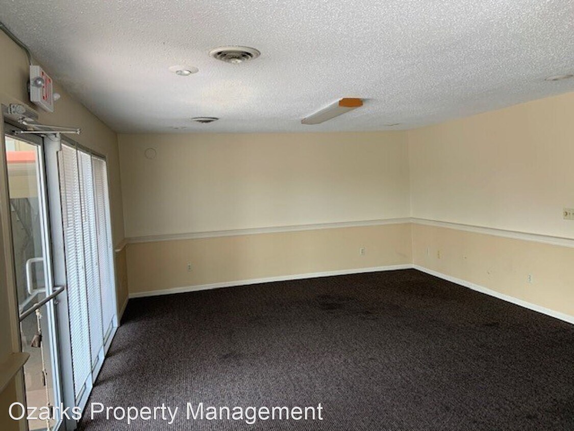 Foto principal - 1031 W Main St