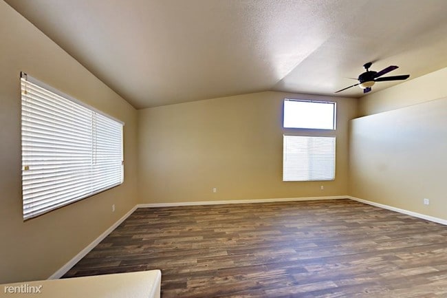 Building Photo - 600 Rio Del Sol Dr
