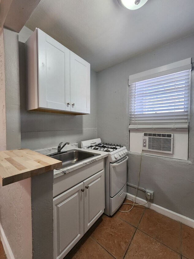 Foto del edificio - Studio Apartment