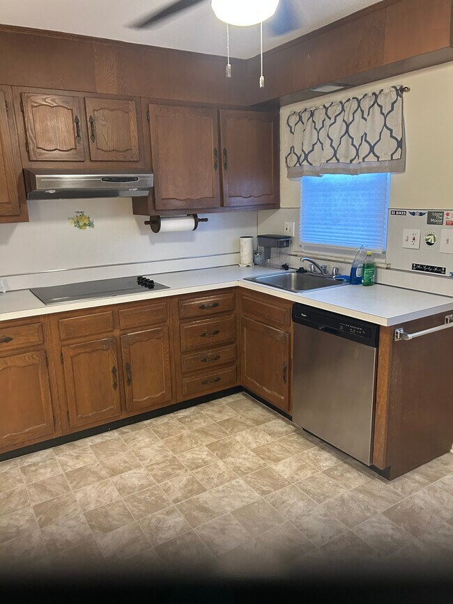 Foto del edificio - 1168A Clydebank Ct