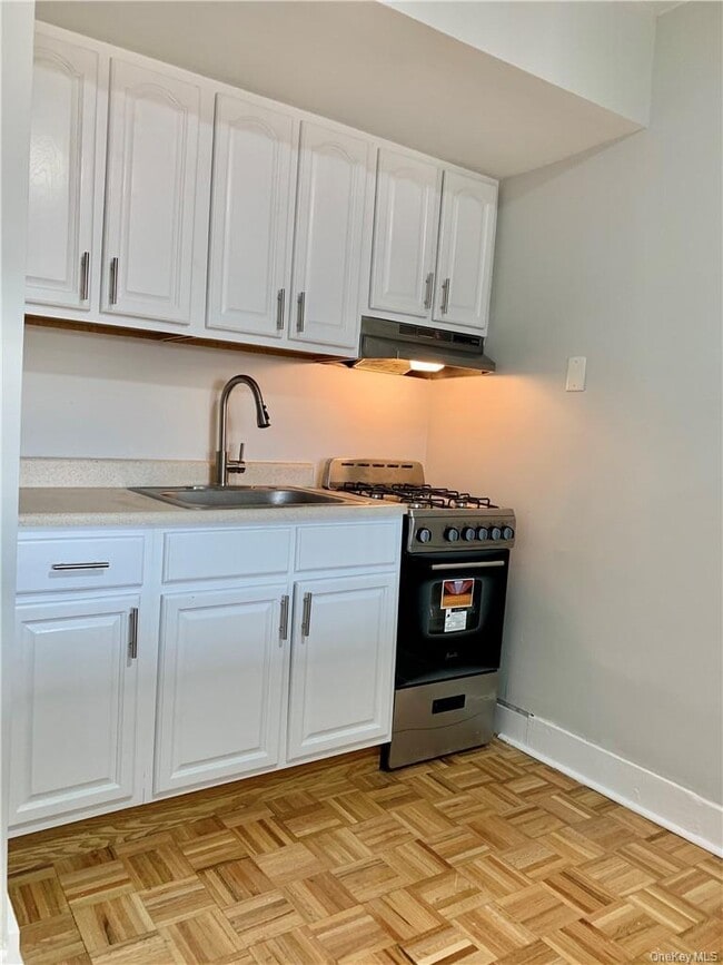 Foto del edificio - 10 Oakridge Pl