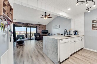 Building Photo - 133 Troon Dr