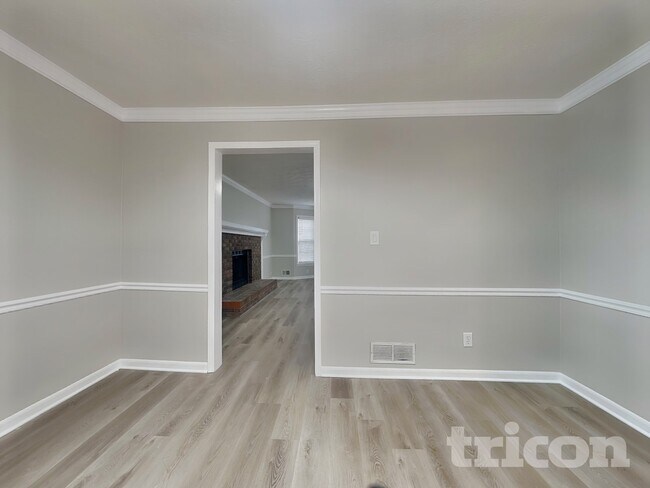 Foto del edificio - 135 Clearbrook Way