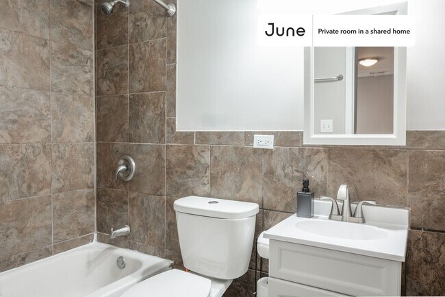 Foto del edificio - Room in Shared 3 bed/2 bath home