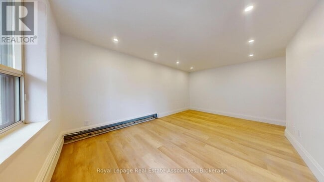 Photo du bâtiment - 1 Marquette Ave