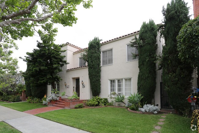 Building Photo - 139 S Bedford Dr
