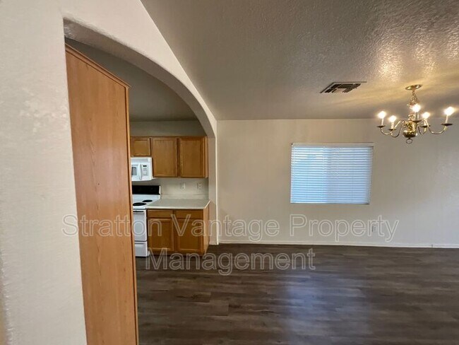 Foto del edificio - 2643 S 84th Gln