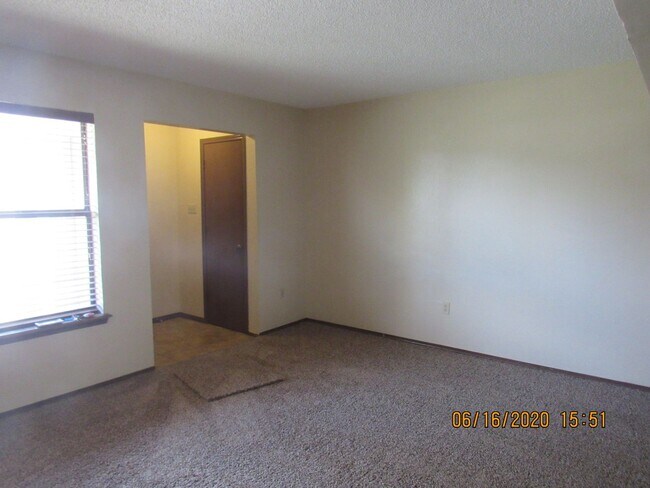 Foto del edificio - 2807 NW 46th St