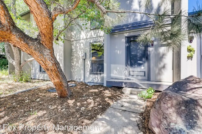Building Photo - 2 br, 1.5 bath House - 1225 Bear Mountain ...
