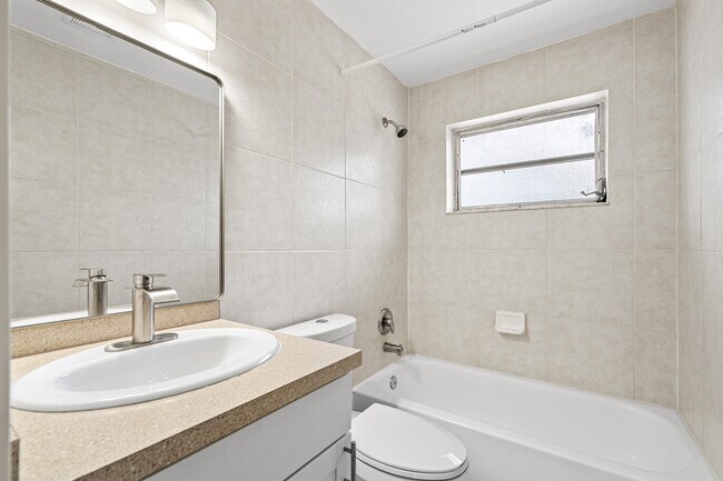 Foto del edificio - 1908 NW 4th Ave